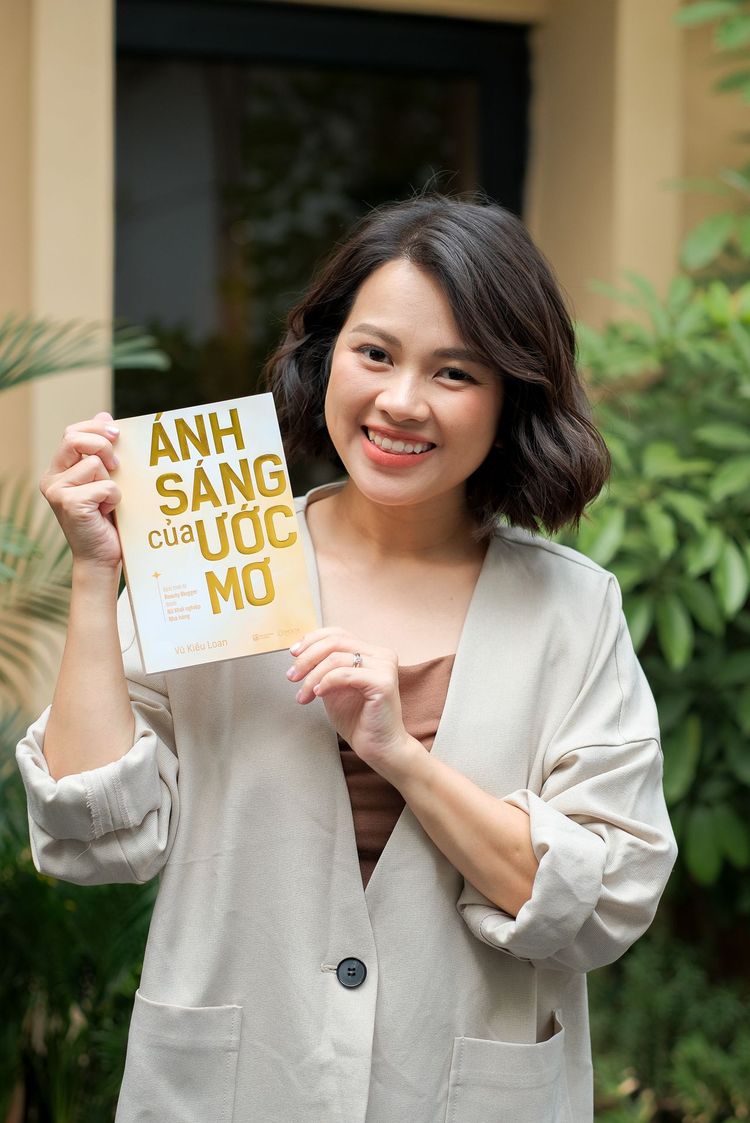 Vũ Kiều Loan – tác giả sách Ánh Sáng Của Ước Mơ